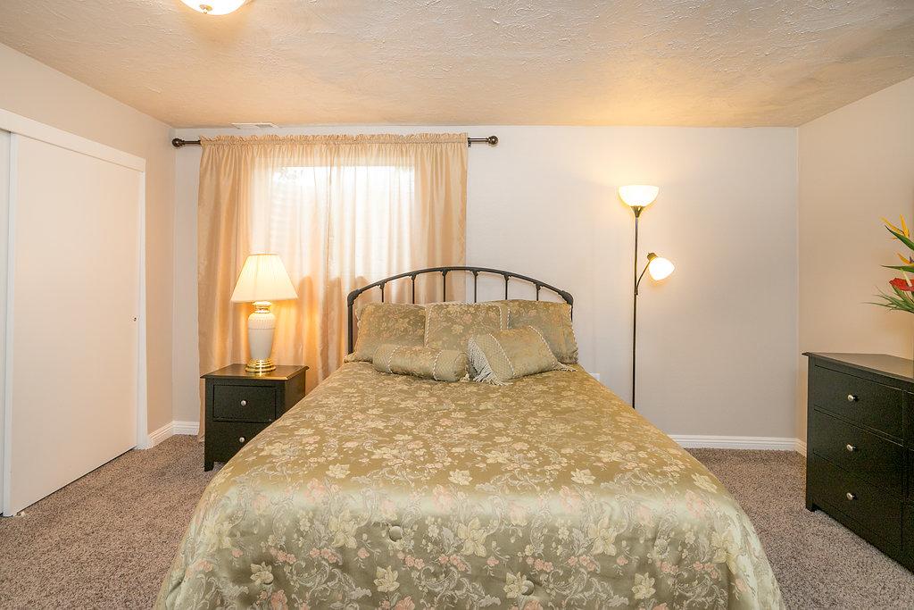 Beautifully Remodeled House Near SKI Resorts - thumb 36