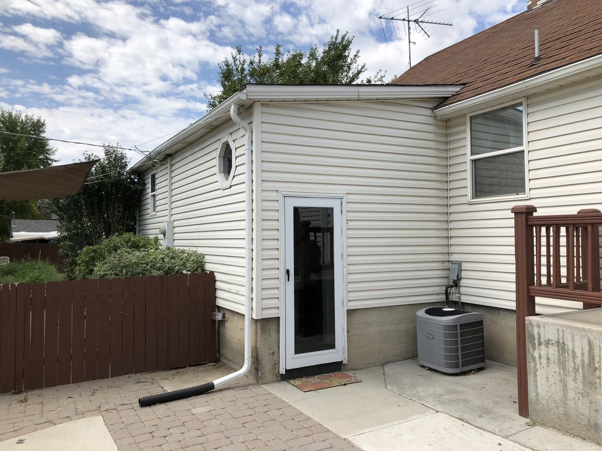 Beautifully-updated 2 Bedroom Home In The Middle Of The Valley - thumb 13
