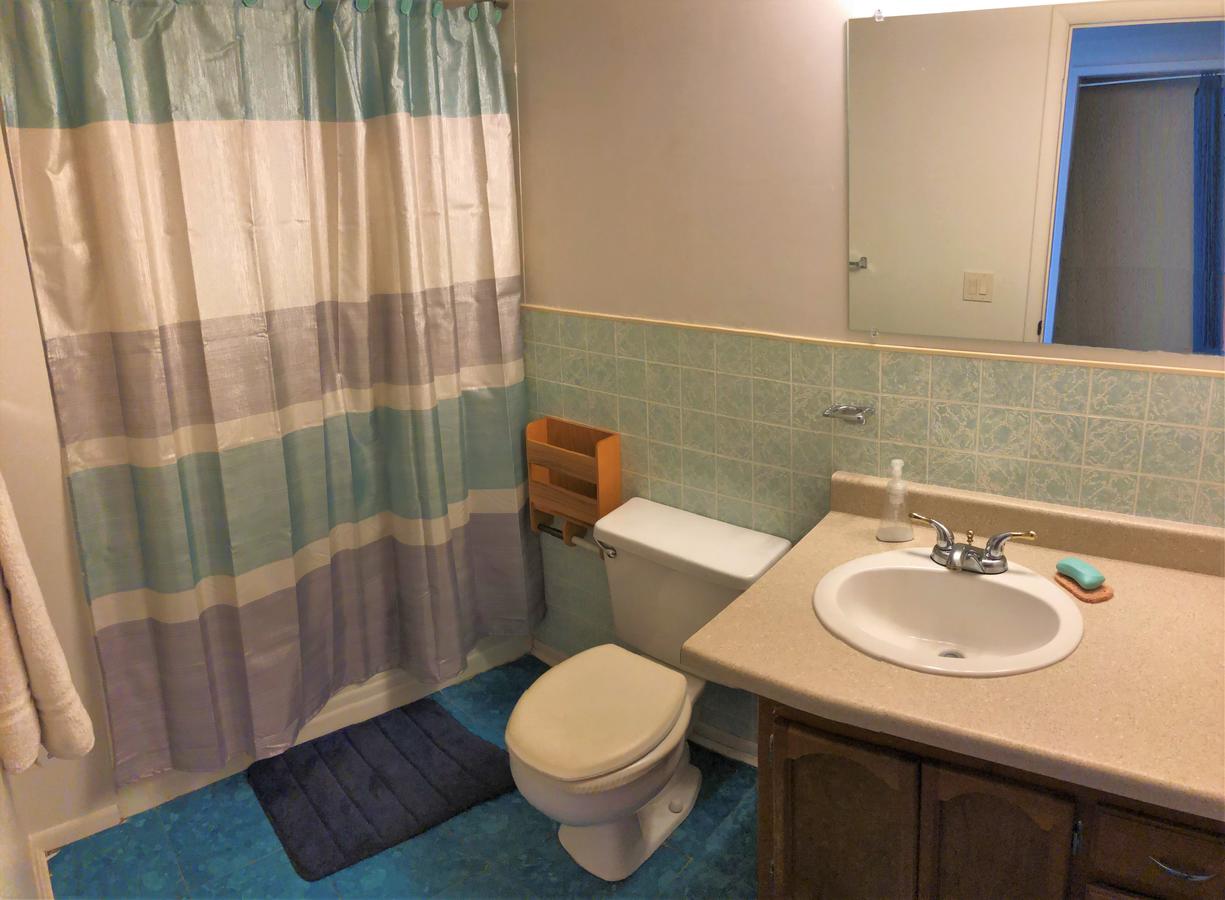 Beautifully-updated 2 Bedroom Home In The Middle Of The Valley - thumb 11