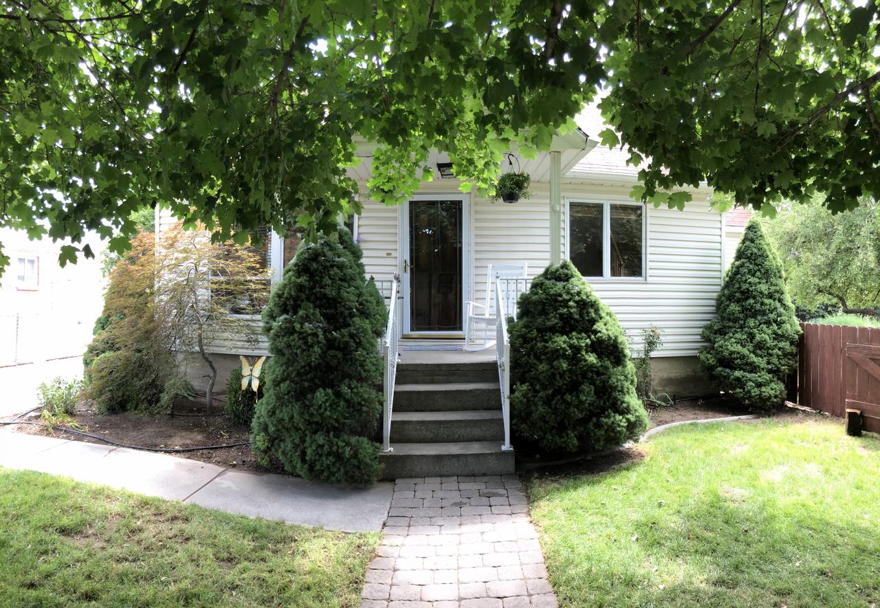 Beautifully-updated 2 Bedroom Home In The Middle Of The Valley - thumb 7