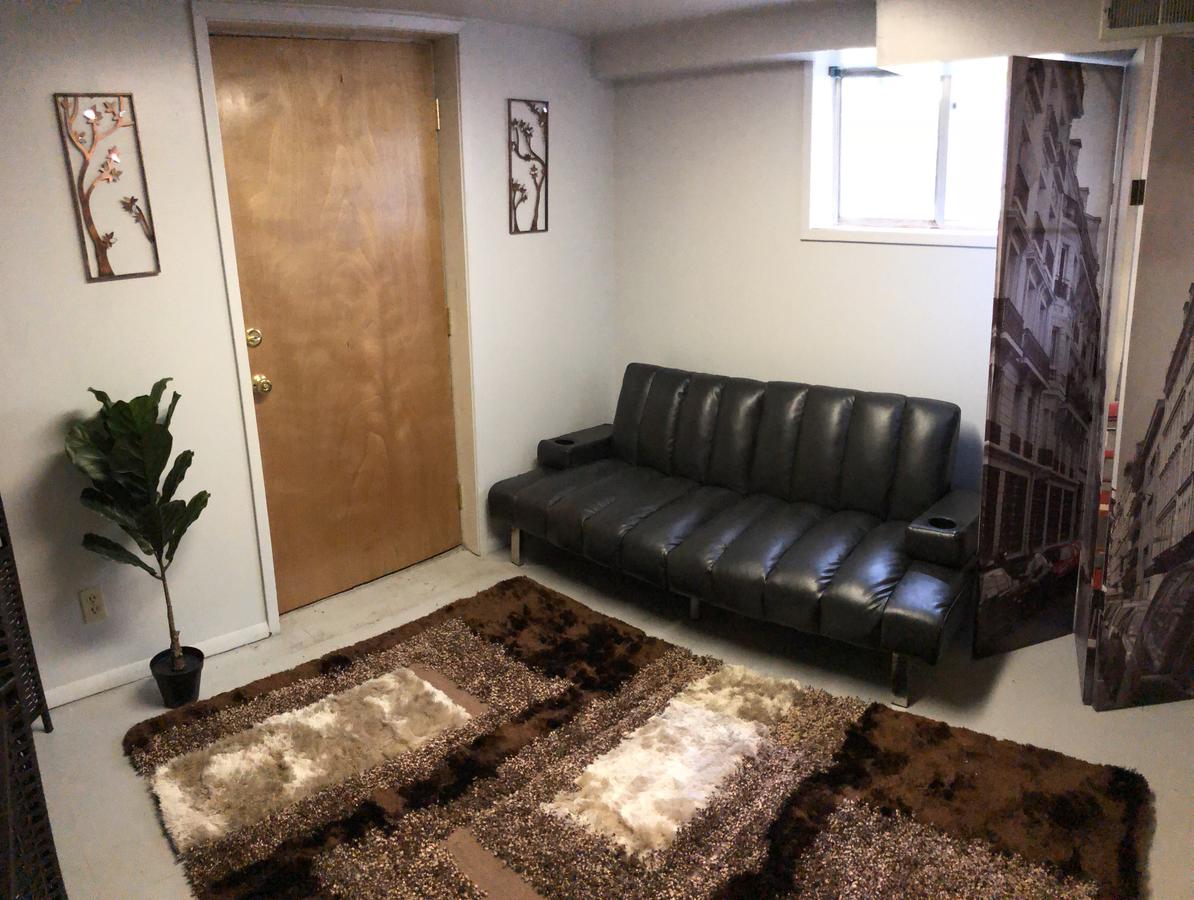 Beautifully-updated 2 Bedroom Home In The Middle Of The Valley - thumb 5