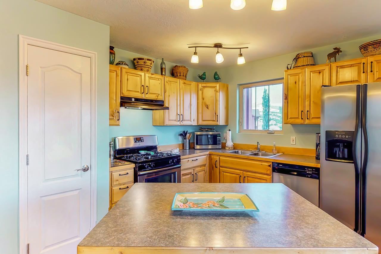 Fantastic Fox Bay Condo - thumb 7
