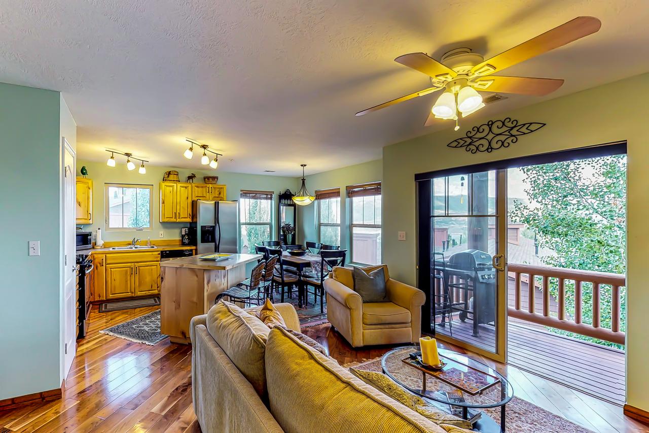 Fantastic Fox Bay Condo - thumb 4