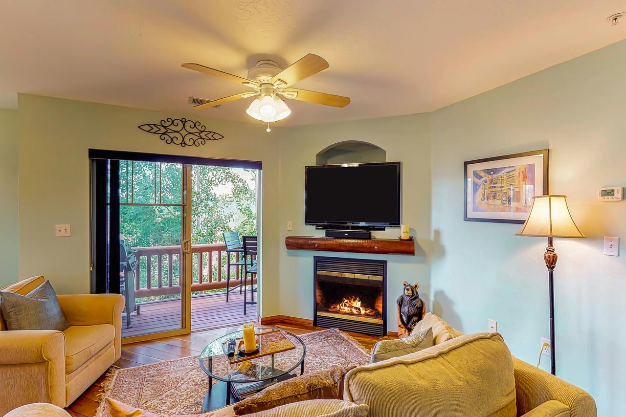 Fantastic Fox Bay Condo - thumb 3