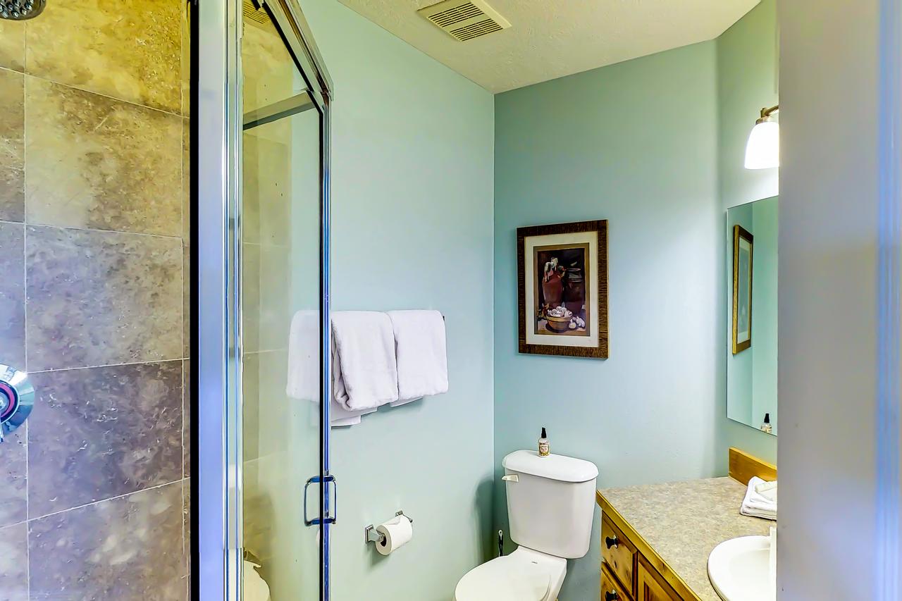 Fantastic Fox Bay Condo - thumb 15
