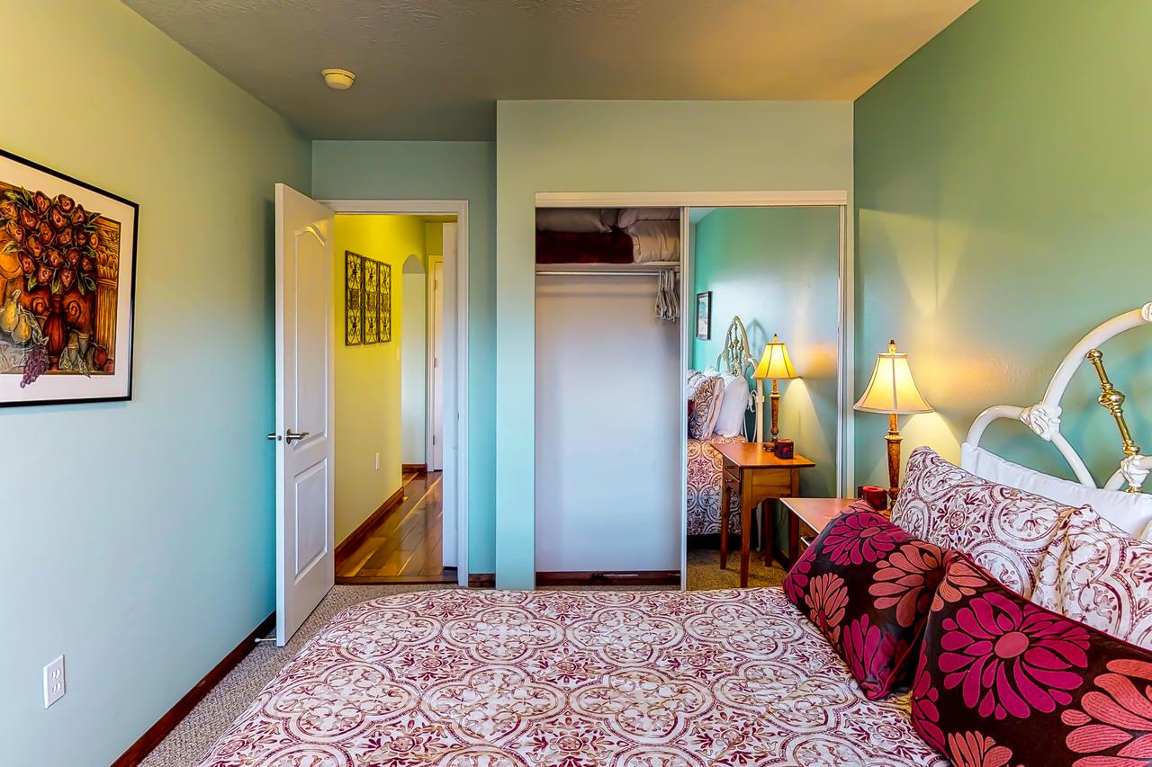 Fantastic Fox Bay Condo - thumb 13