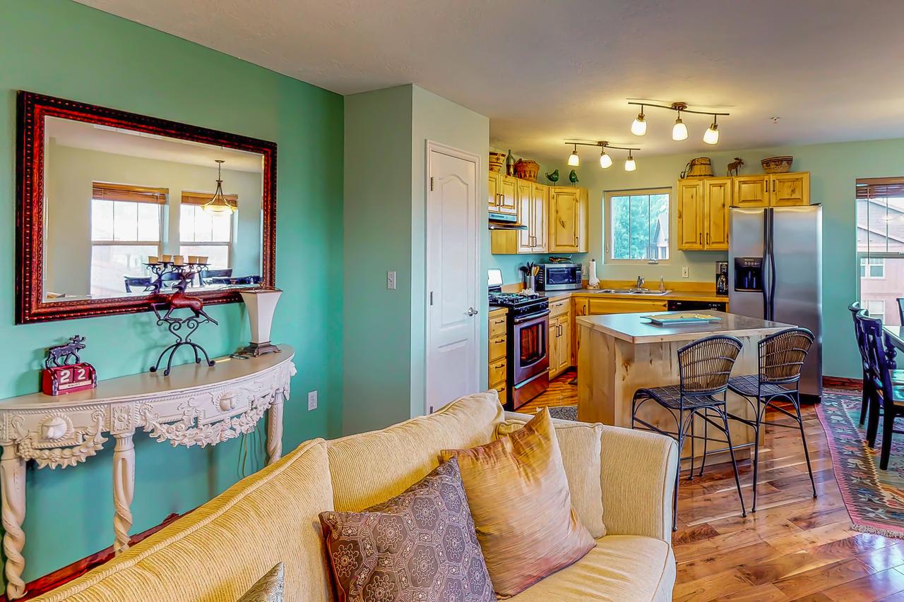 Fantastic Fox Bay Condo - thumb 5