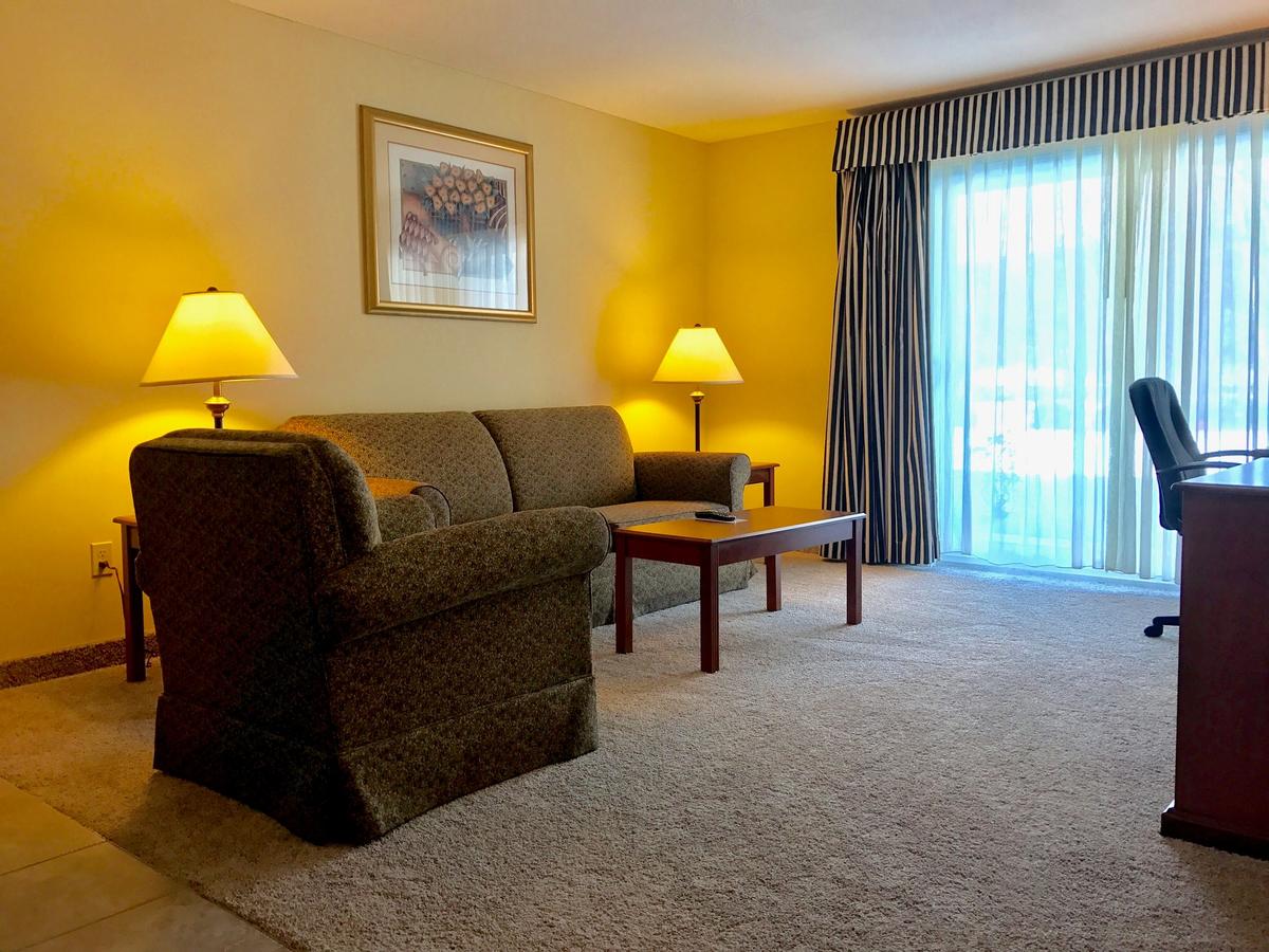 White River Inn & Suites - thumb 9