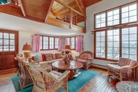 Booking Moretown Accommodation Texas