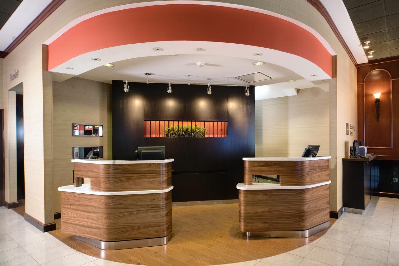 Courtyard By Marriott Norfolk Downtown - thumb 3