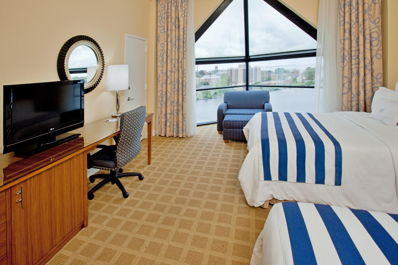 Hampton Marina Hotel - thumb 21