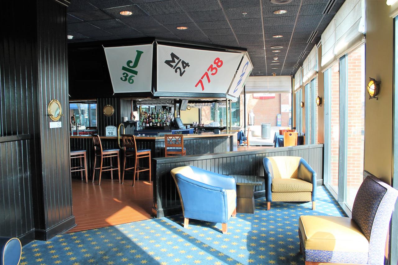 Hampton Marina Hotel - thumb 14