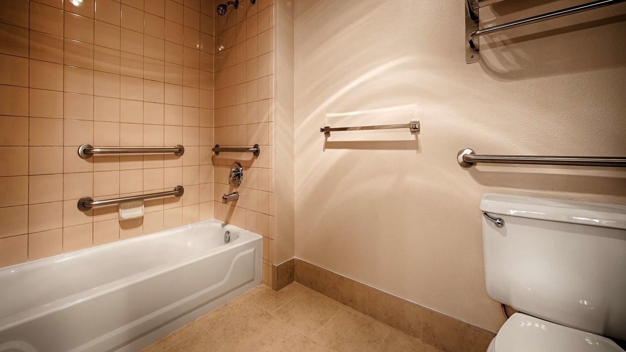 Best Western Alderwood - thumb 32