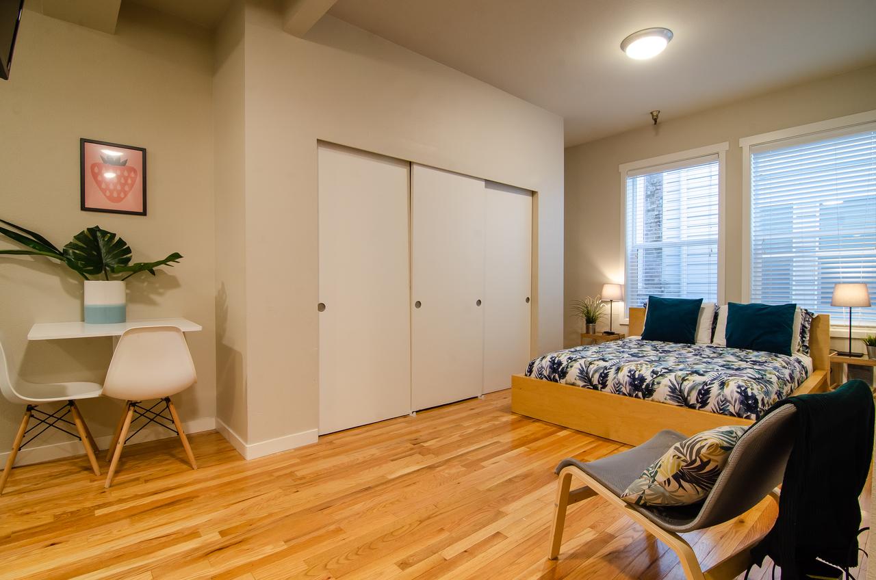100 Yesler 303 - thumb 5