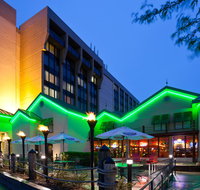 Radisson Hotel Milwaukee West - Accommodation Texas