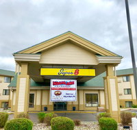 Super 8 by Wyndham Wisconsin Dells - Accommodation Texas