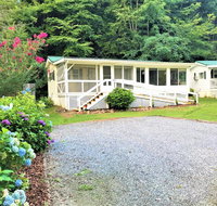 Streams  Dreams in the HEART of The Great Smoky Mountains Sylva NC Sleeps 7Take in the smell of nature while relaxing by th - Accommodation Texas