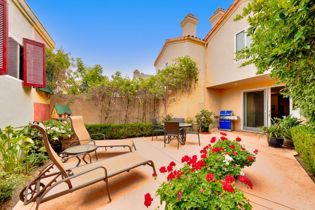 7465 - Village And Views! - thumb 0