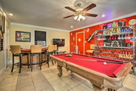 'Major Manor' New Orleans Home with Pool and Game Room Accommodation Texas