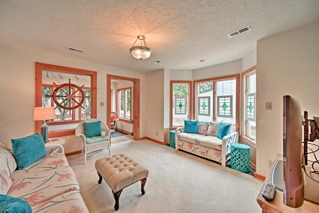 'Mariner's Retreat' - Walk To Downtown Beaufort! - thumb 0