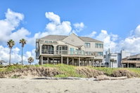'Pirates Beach' Oceanfront Home with 2 Sundecks Accommodation Texas