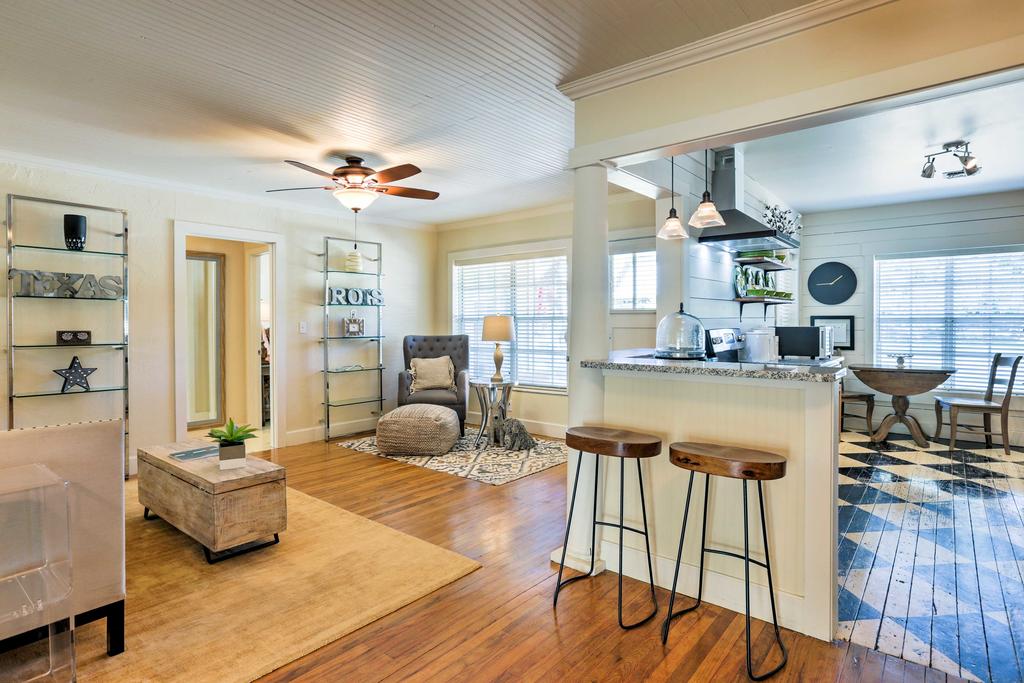 'Texas Roots' 3BR Fredericksburg House With Hot Tub! - thumb 2