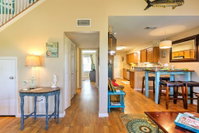 'The C-Horse' Home with Deck 5 Min to Pleasure Pier Accommodation Texas