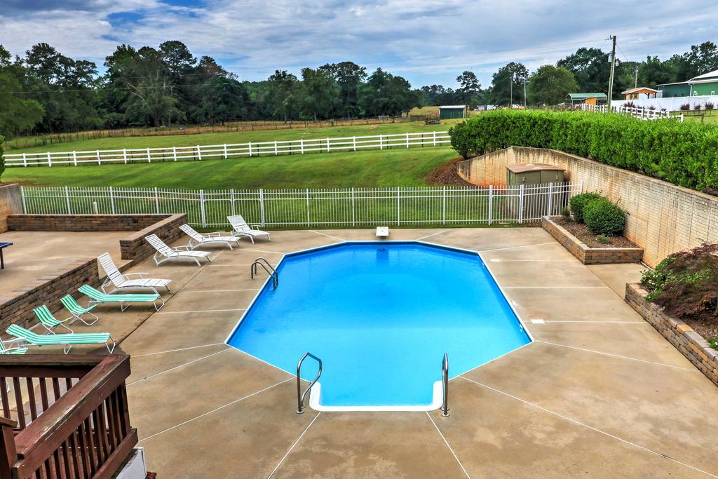 'The Farm Mansion' Georgia Home With Private Pool! - thumb 1