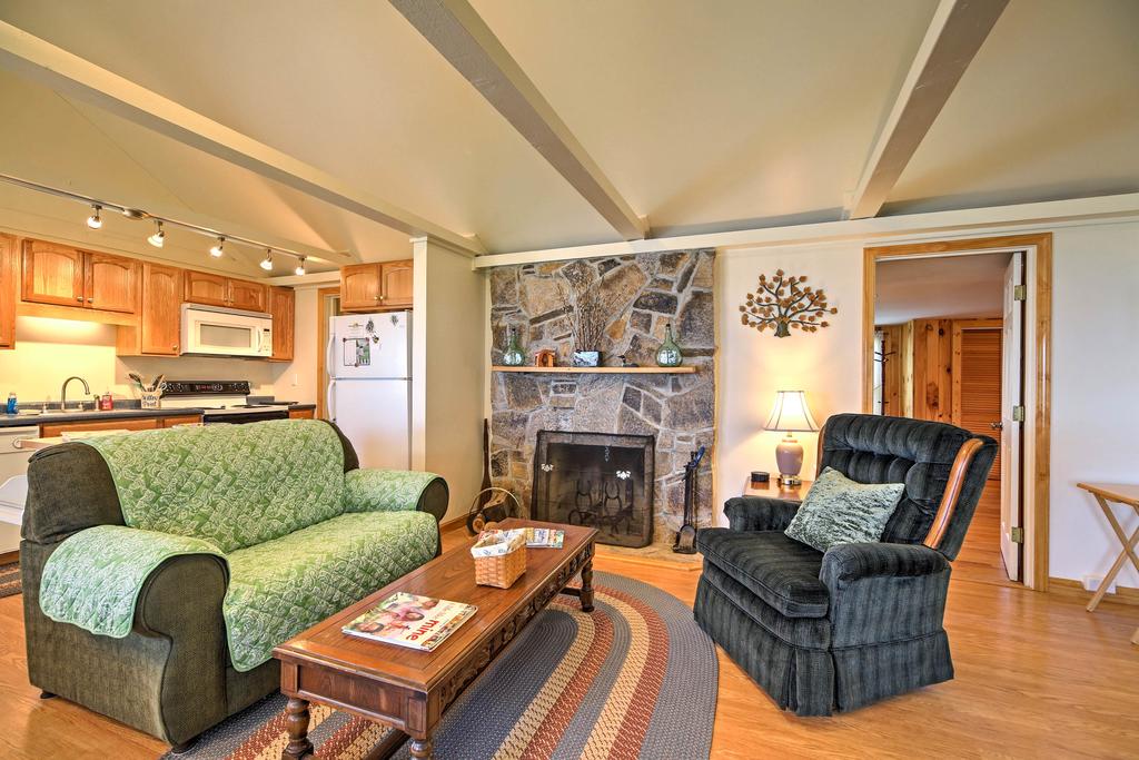 'Willow Point' Lakefront Isle La Motte Home! - thumb 2