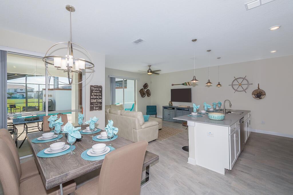 (CA4808) Storey Lake Home 4/3 Private Pool & Free Waterpark - thumb 2