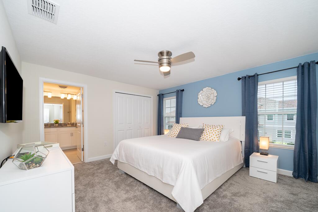 (FA4830) Storey Lake Home 4/3 Private Pool & Free Waterpark - thumb 2