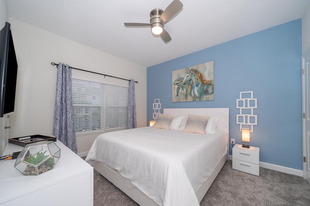 (FA4830) Storey Lake Home 4/3 Private Pool & Free Waterpark - thumb 3
