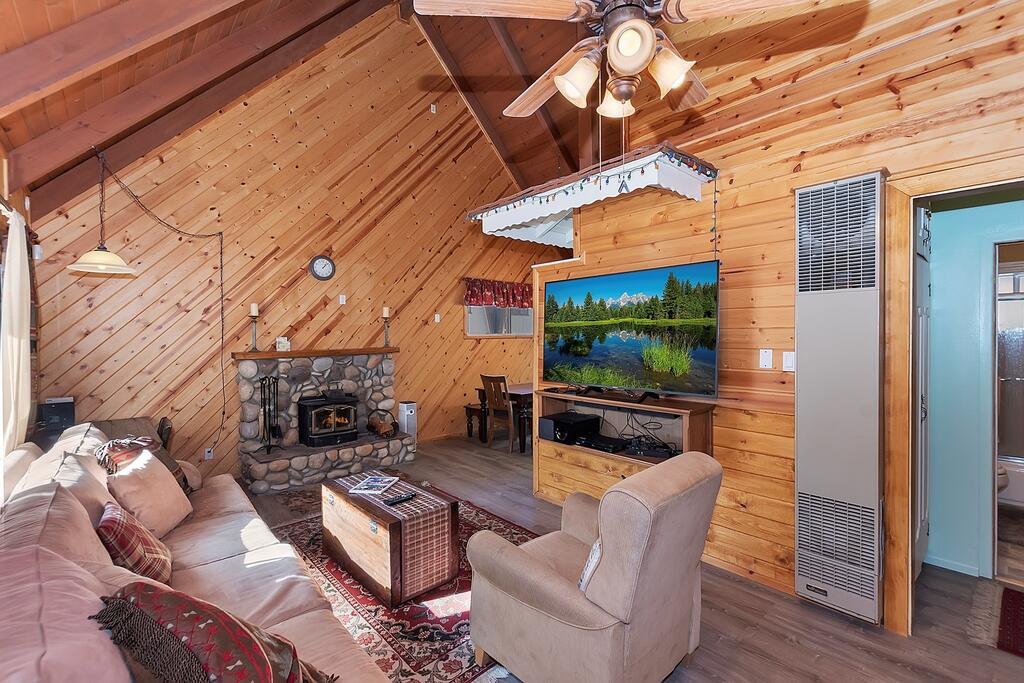 017 Mountain Bliss Cabin - thumb 3