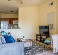1 and 2 BR Apts in Downtown by Frontdesk - Accommodation Texas