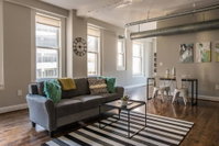 1 and 2 BR Downtown Apts by Frontdesk Accommodation Texas
