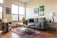 1 BR Apt near Dining Shopping Nightlife by Frontdesk Accommodation Texas