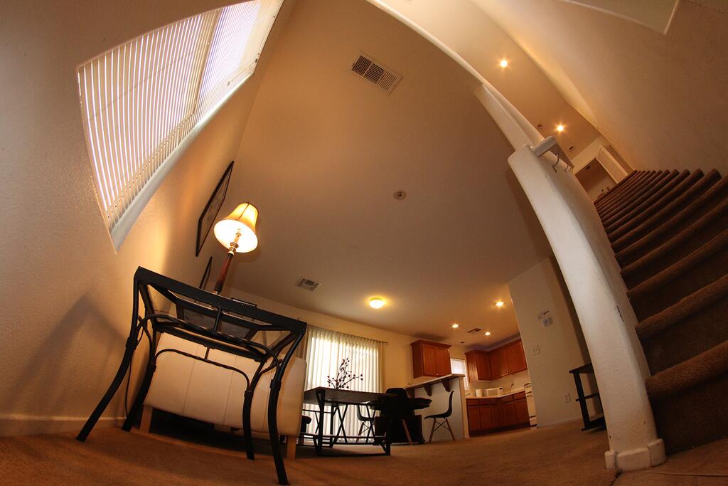 10 Min To Airport Entire 2-Story House Memory Foam Mattresses Free Parking WiFi - thumb 3