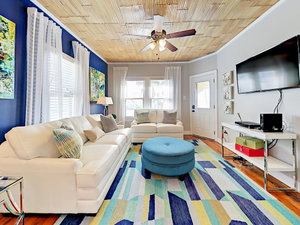 1028 Avenue M 1/2 Home