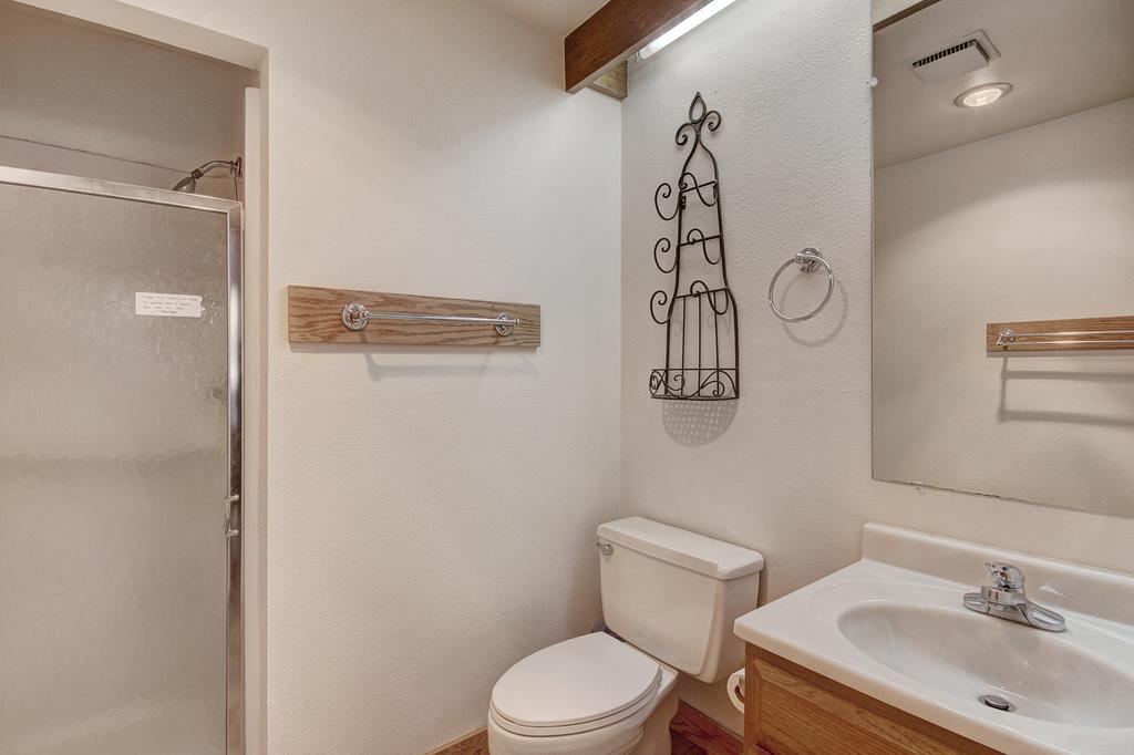 112 Marina Place Condo - thumb 2