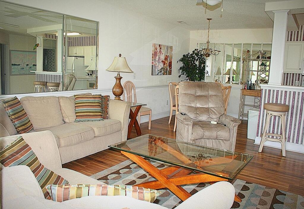 1202 Villa - thumb 2