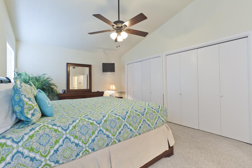 121 E. Bahama - thumb 2