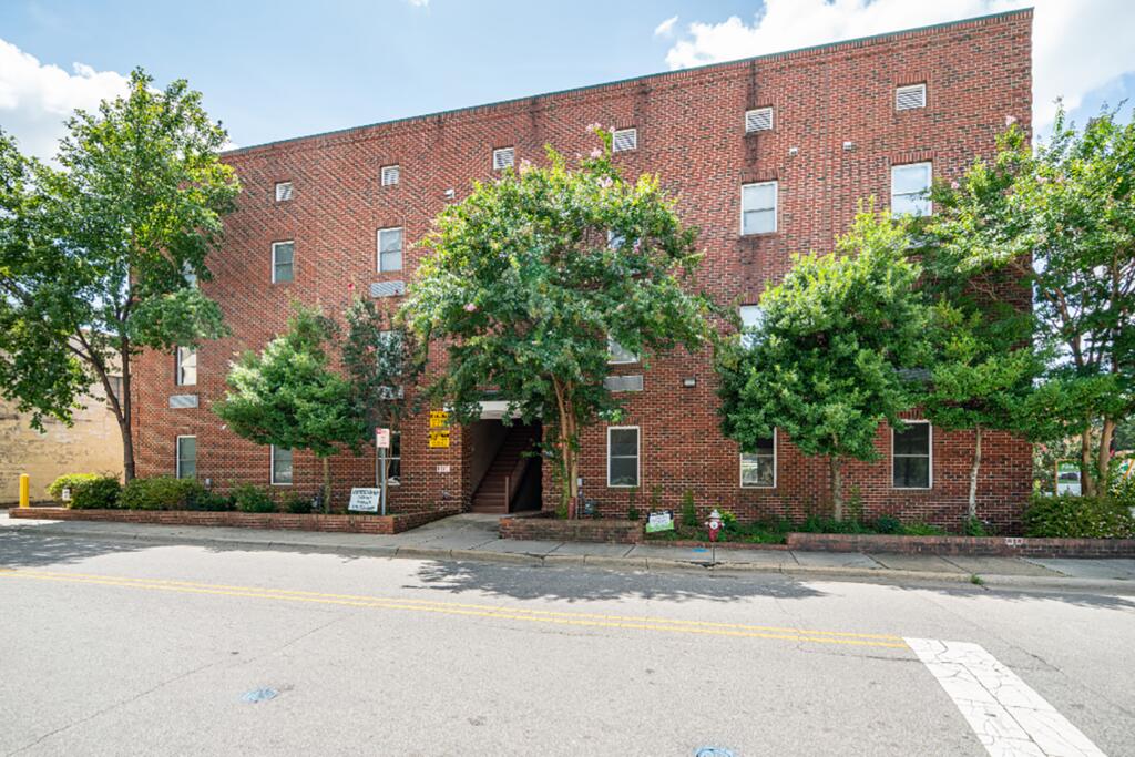 208 Merritt - thumb 1