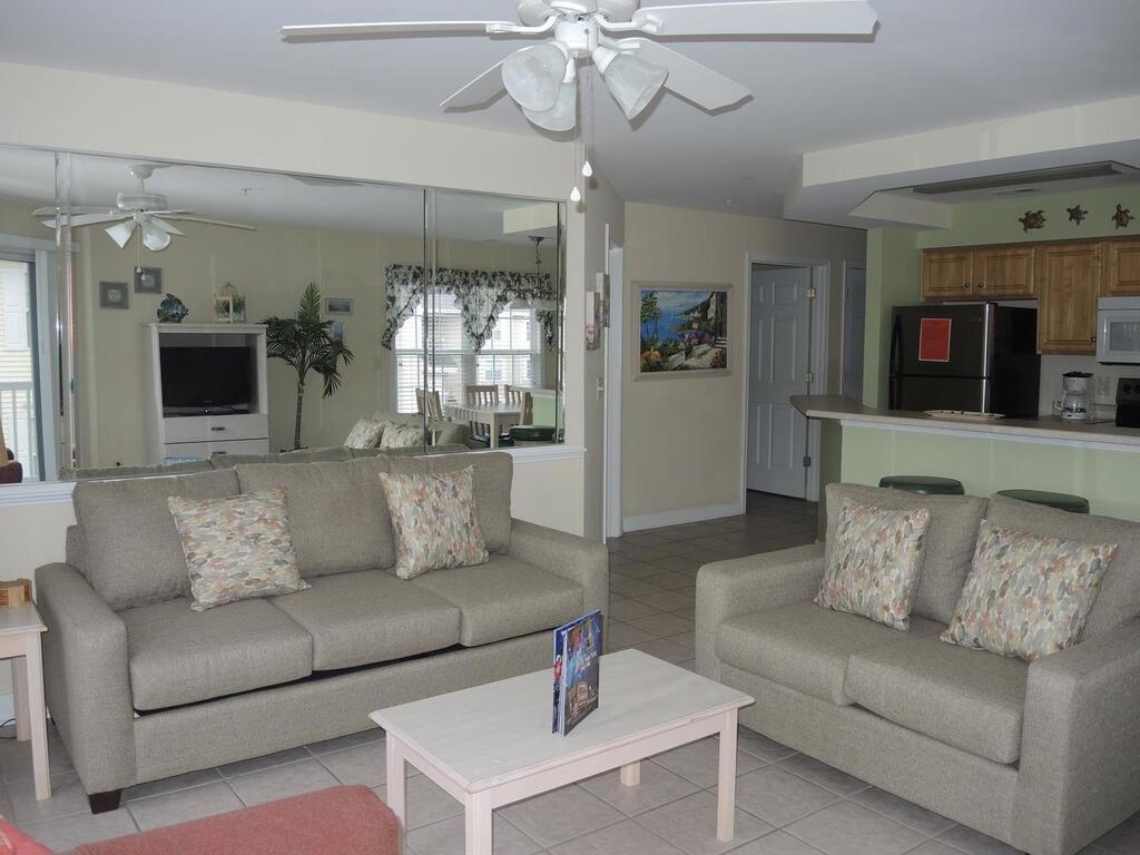 2607M Condo - thumb 2