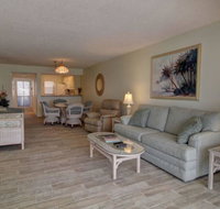 2BR Ground Level Condo with Pool 10 Minutes to Beaches with golf Course Views - Accommodation Texas