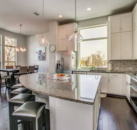 3 BDRM Home Minutes to Pearl/Riverwalk/St Mary's - Accommodation Texas