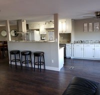 3 BEDROOM 2 BATH MODERN UPDATE - Accommodation Texas