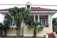 4228 South Galvez Street Accommodation Texas