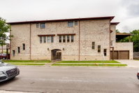 8 Bed Minutes to DT and Greenville Discount for Long Term Stays Accommodation Texas