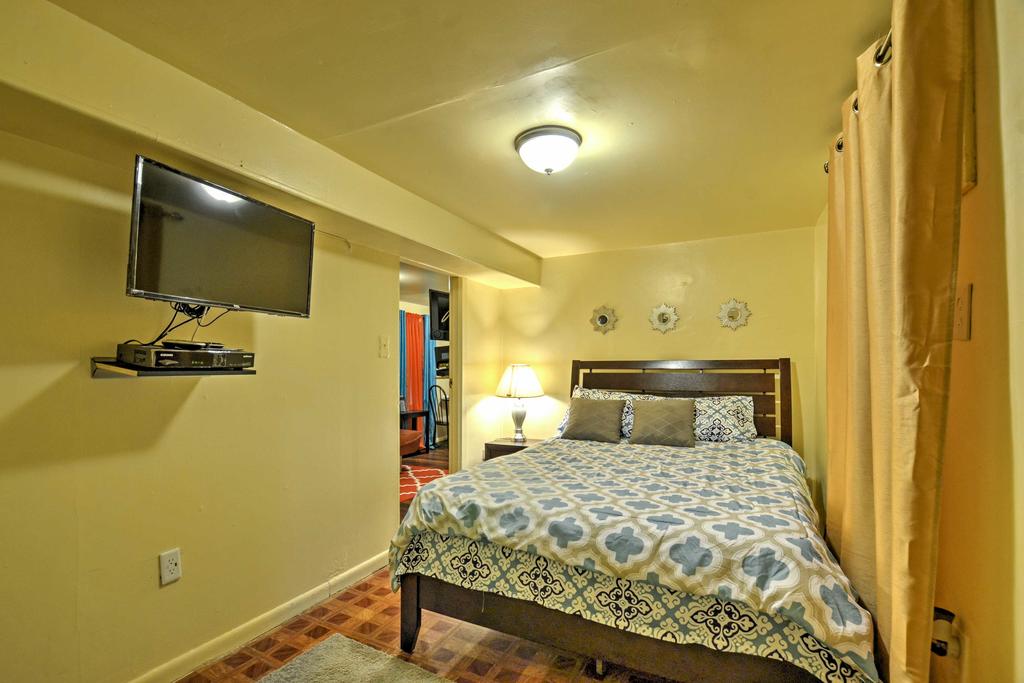 Affordable Bronx Apartment Near Zoo -Walk To Train - thumb 2