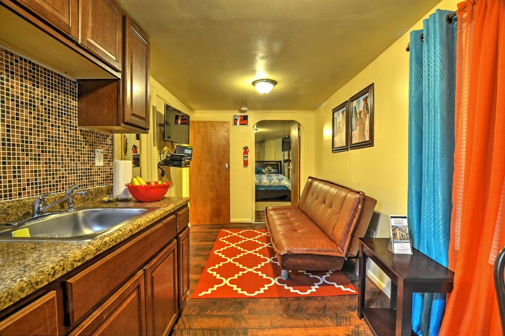 Affordable Bronx Apartment Near Zoo -Walk To Train - thumb 0